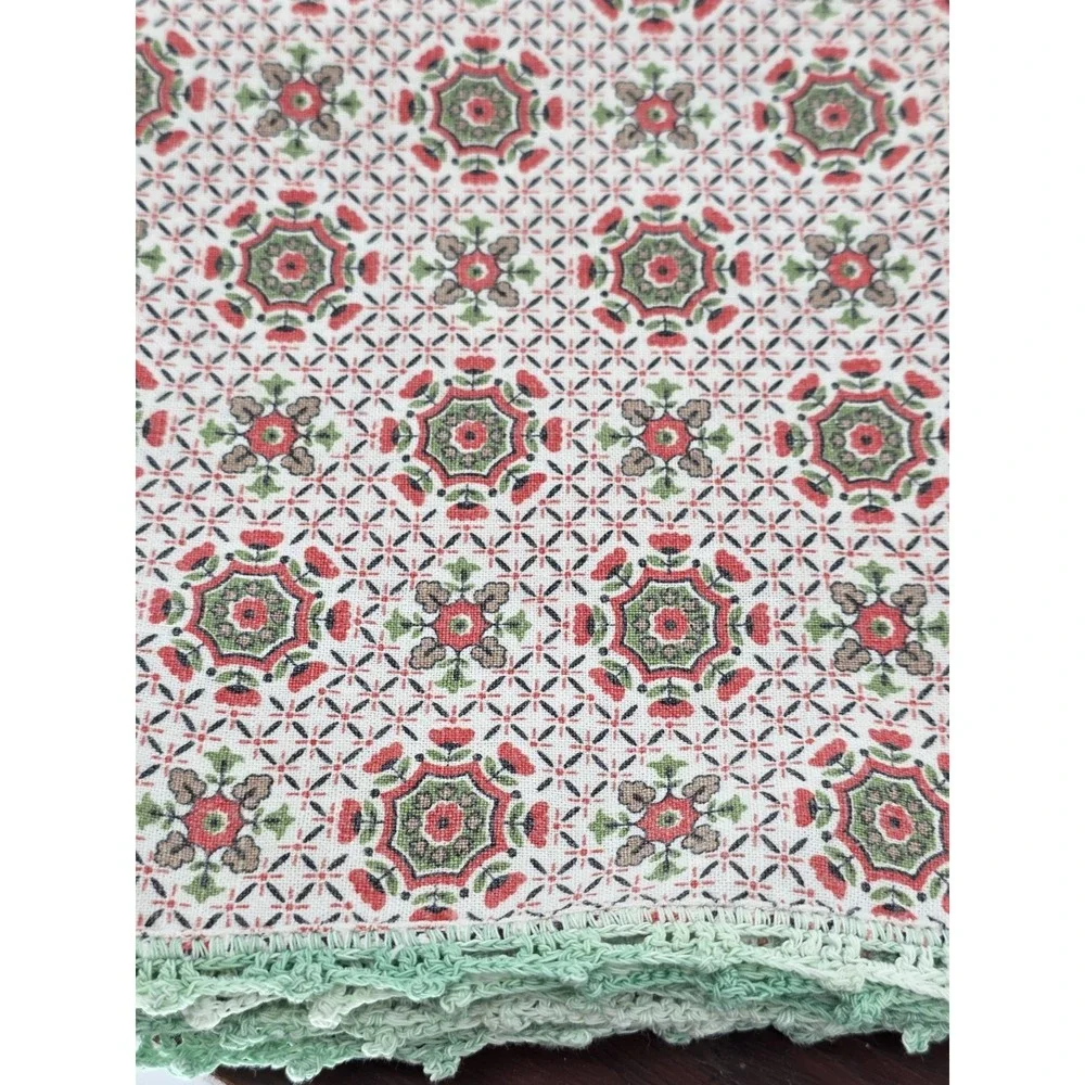 VTG Tablecloth Table Topper Square Card Table Red Mint Green Crochet Cottage 35